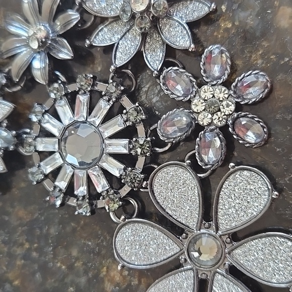 Early 2000s statement necklace - Picture 2 of 3